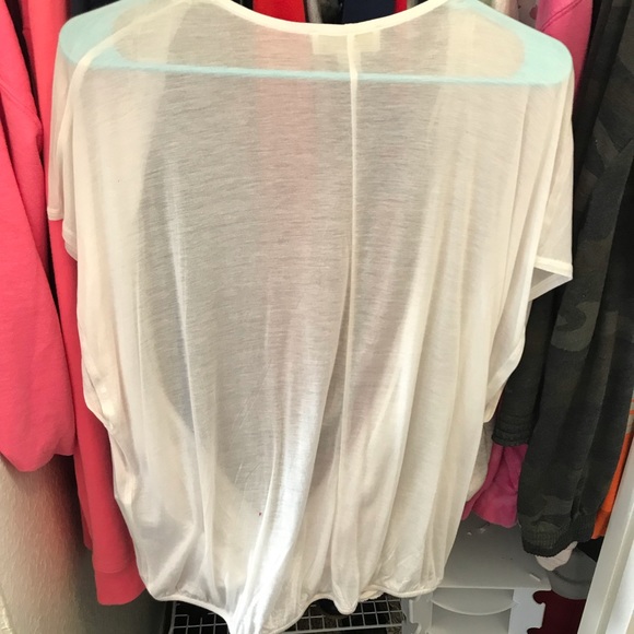 Open front white top - Picture 2 of 2